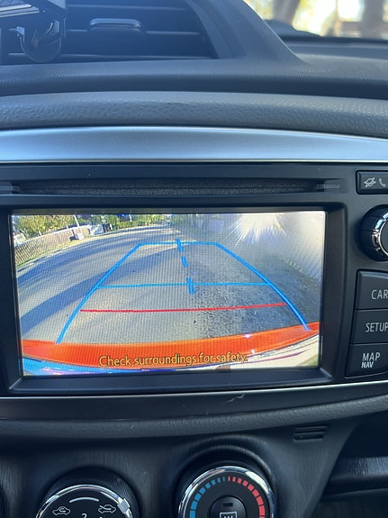 Toyota Yaris 9 of 11