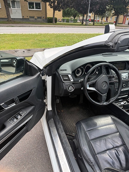 Mercedes-Benz E220 9 of 14