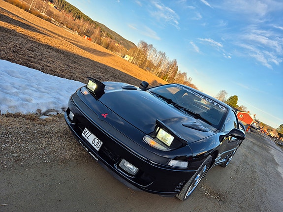 Mitsubishi 3000 gt 3 of 5