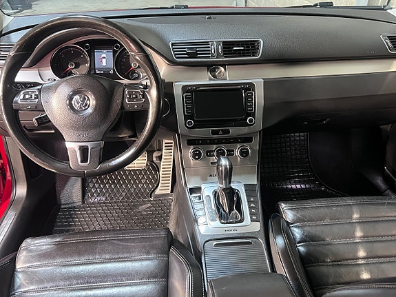 Volkswagen Passat Alltrack 9 of 13
