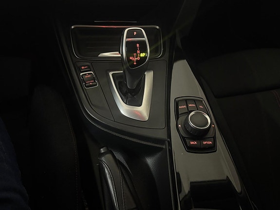 BMW 320d 11 of 25