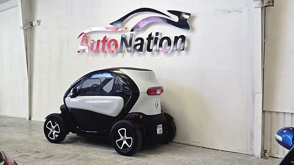 Renault Twizy Urban 80 7 kWh 2 of 5