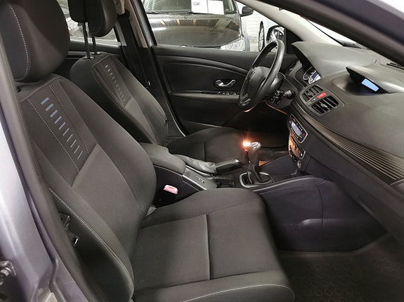 Renault Megane III 10 of 16