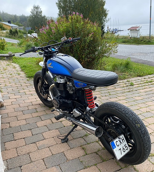 Honda CM400T 2 of 9