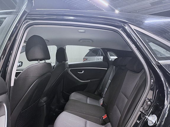 Hyundai i30 10 of 10
