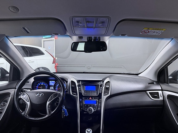 Hyundai i30 3 of 10