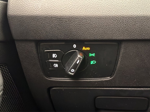 Volkswagen Passat 20 of 24