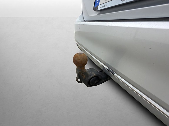 Volkswagen Passat 22 of 24