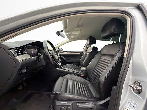 Volkswagen Passat 8 of 24