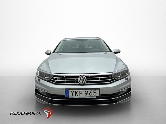 Volkswagen Passat 2 of 24