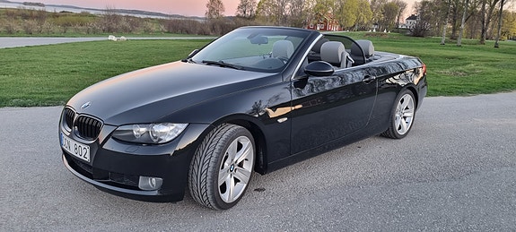 BMW 325i 3 of 9