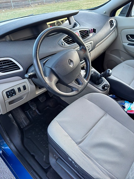 Renault Scenic III 7 of 9