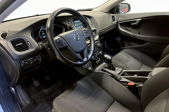 Volvo V40 Cross Country 6 of 10