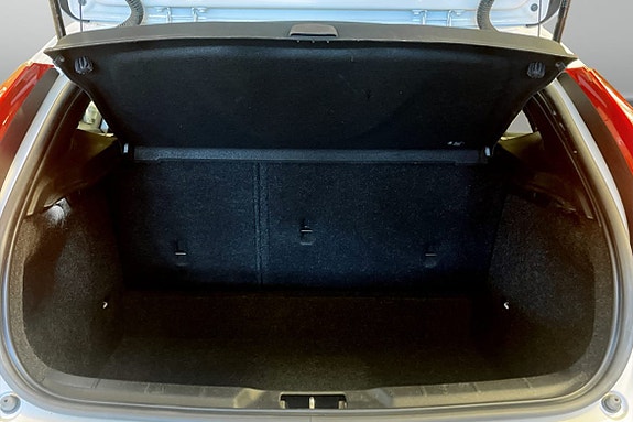 Volvo V40 Cross Country 10 of 10
