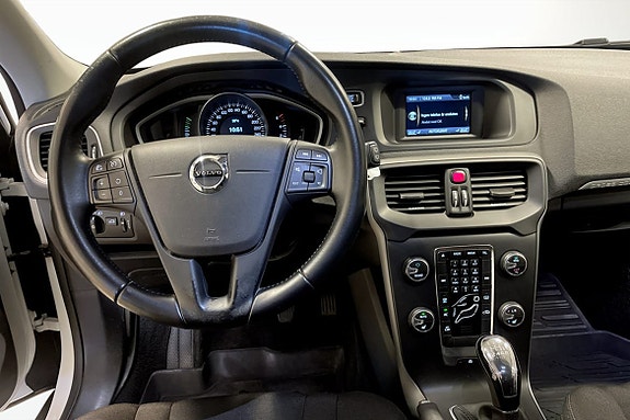 Volvo V40 Cross Country 5 of 10