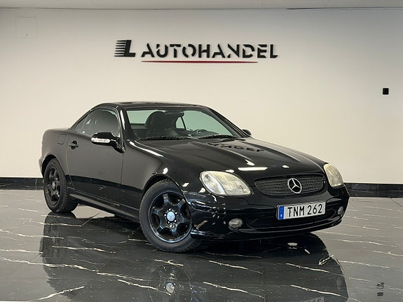 Mercedes-Benz SLK200 3 of 5