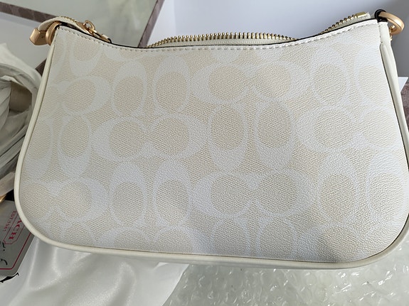 Product image 28 of 48
