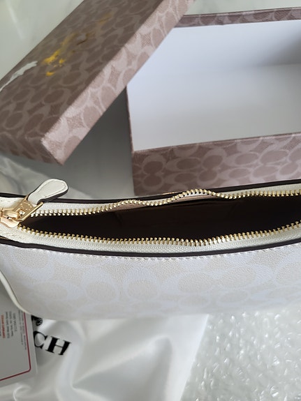 Product image 33 of 48