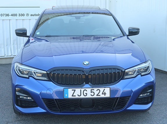 BMW 330e 4 of 27