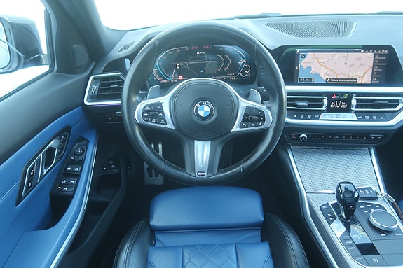 BMW 330e 9 of 27
