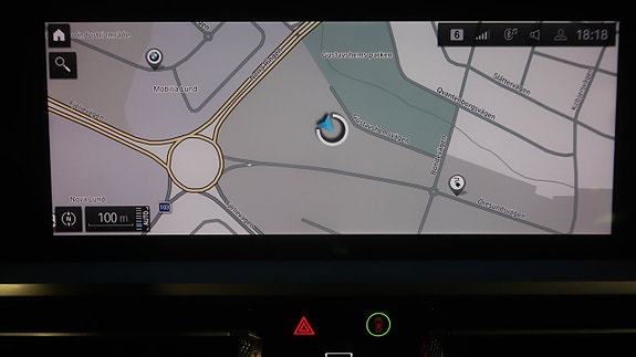 BMW 330e 16 of 27