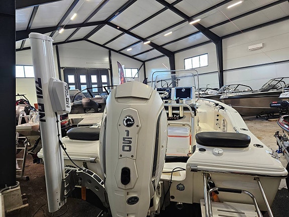 Scout 187 Sportfish med Bålsta trailer, elmotor och ekolod 12 of 12