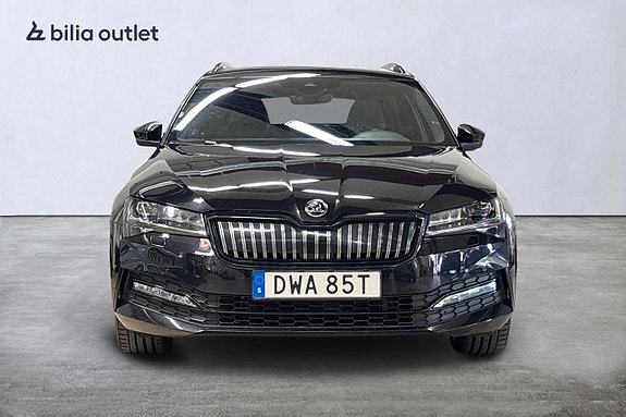Skoda Superb 3 of 5