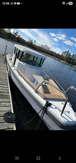 Axopar 28 dc 2 of 7