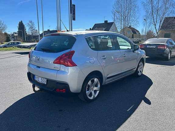 Peugeot 3008 4 of 5