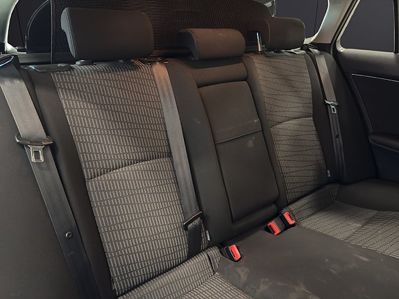 Toyota Avensis 12 of 22