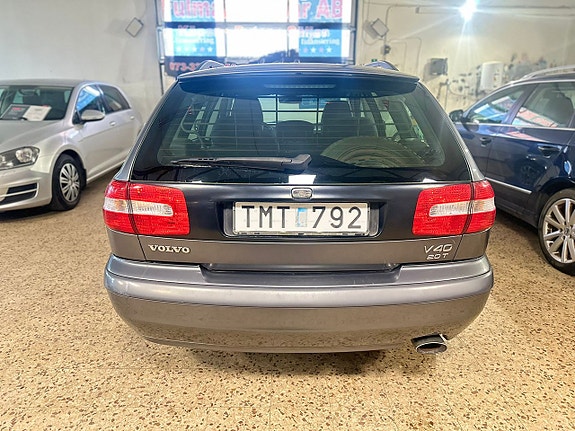 Volvo V40 10 of 10