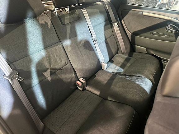 Volvo V40 8 of 10