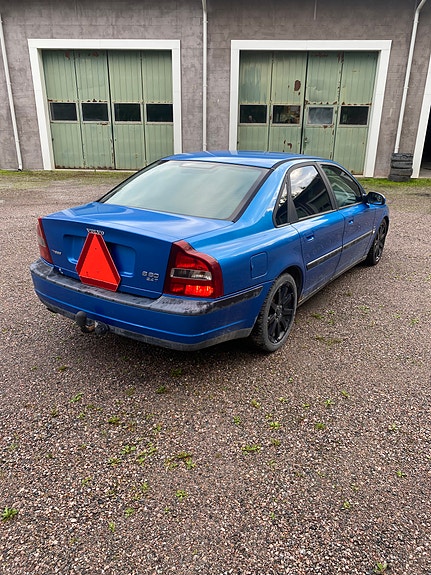 Volvo S80 2 of 3