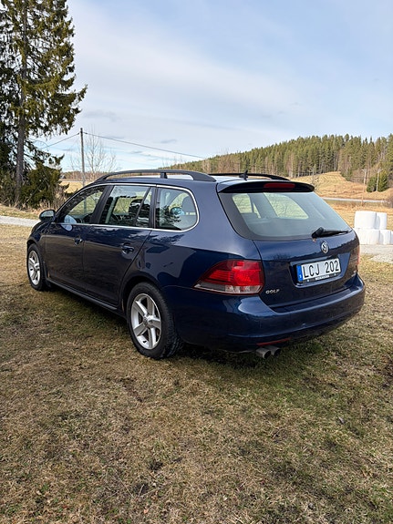 Volkswagen Golf VI 2 of 5