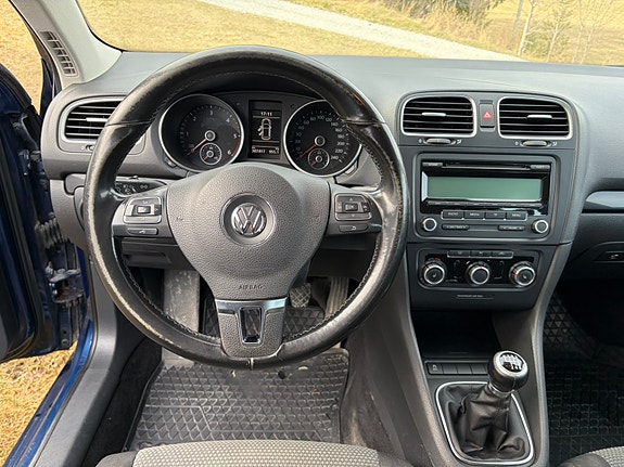 Volkswagen Golf VI 4 of 5