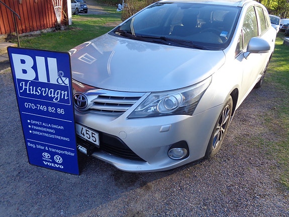 Toyota Avensis 3 of 5