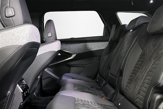 Peugeot 5008 5 of 5