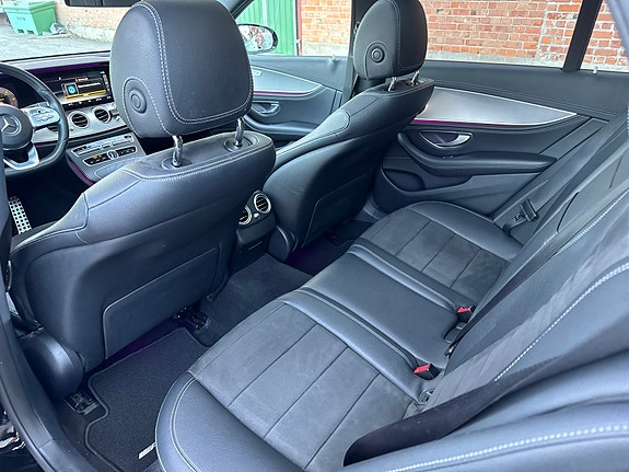 Mercedes-Benz E220 d 7 of 8