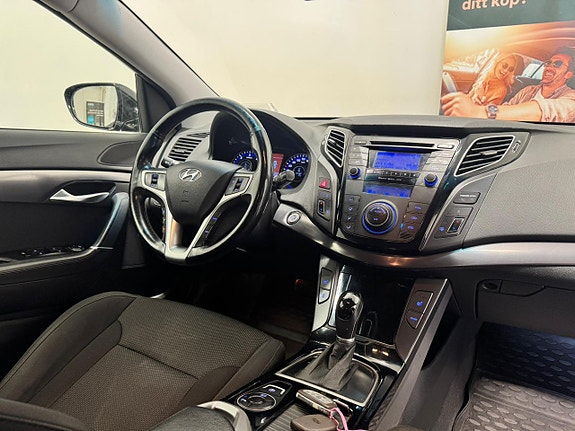 Hyundai i40 2 of 5