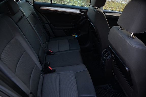Volkswagen Golf Sportsvan 5 of 5