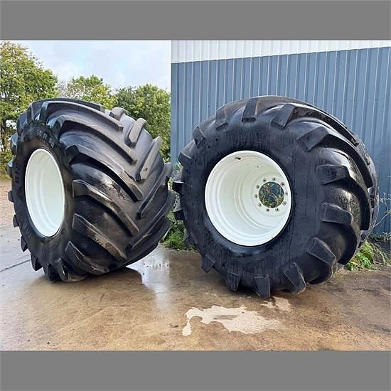 Michelin Mega X BIB - New Holland CX