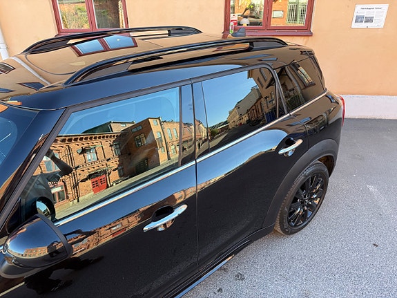 MINI Countryman Cooper SE 3 of 5