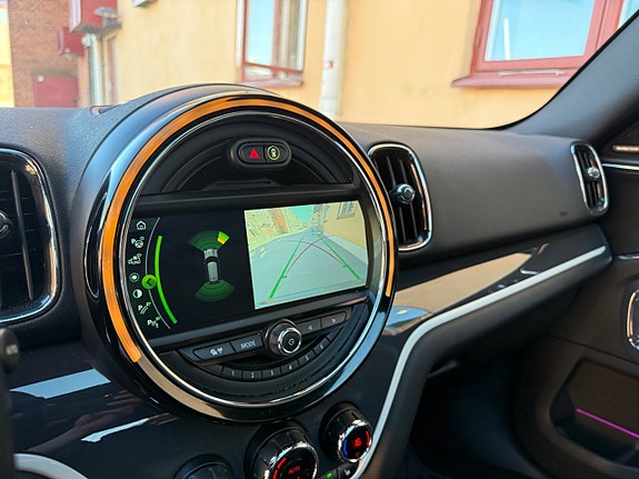 MINI Countryman Cooper SE 17 of 22
