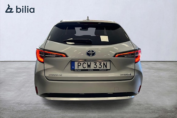 Toyota Corolla 5 of 5