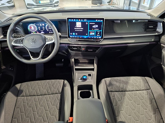 Volkswagen Tayron 8 of 14