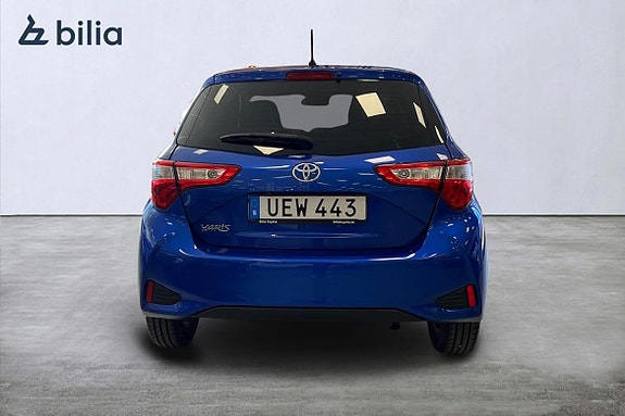 Toyota Yaris 5 of 5