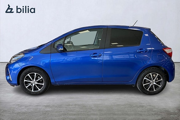 Toyota Yaris 3 of 5