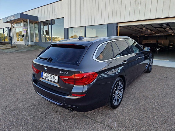 BMW 520d 3 of 5
