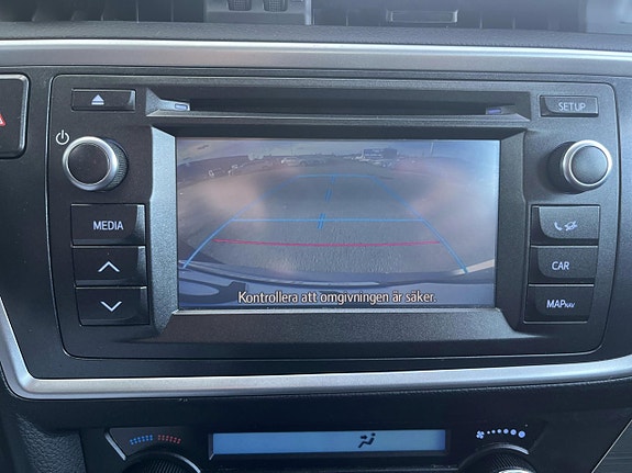 Toyota Auris 11 of 11