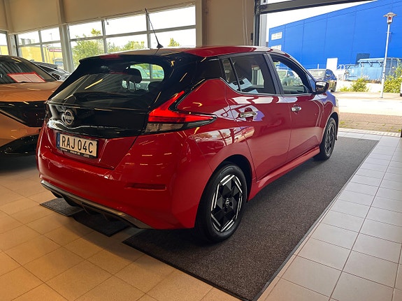 Nissan Leaf 5 of 5